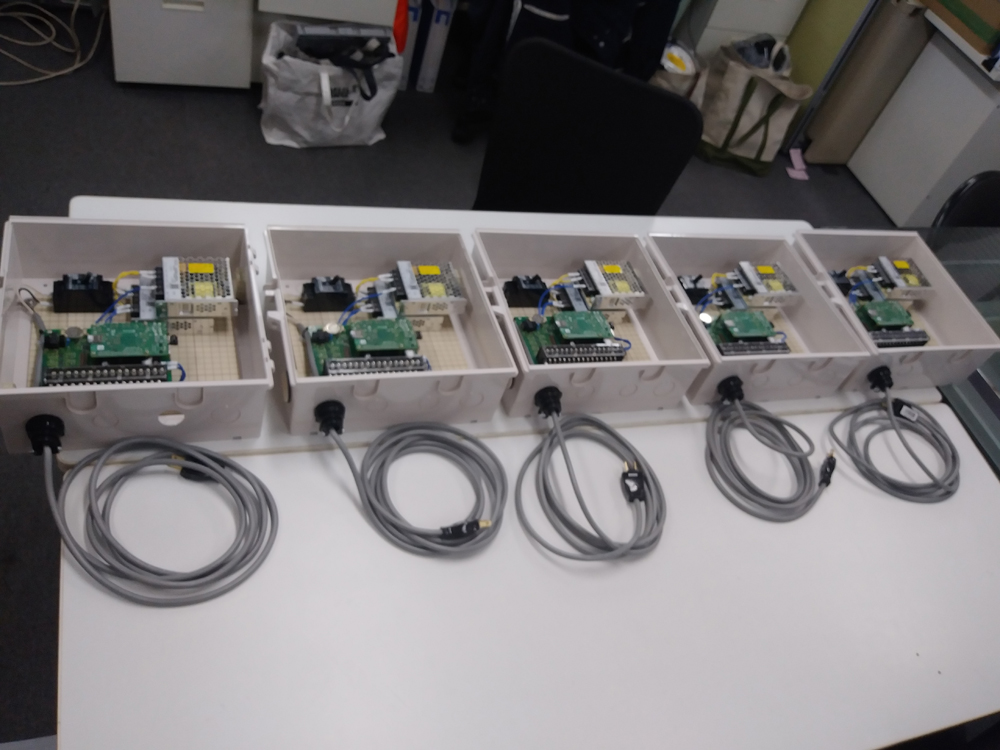 表示コントローラBOX